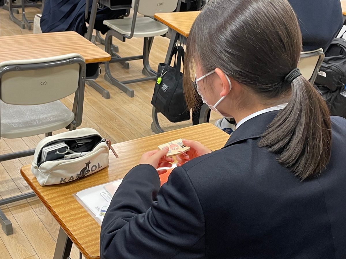 昨年度特訓の様子：絵馬のプレゼント